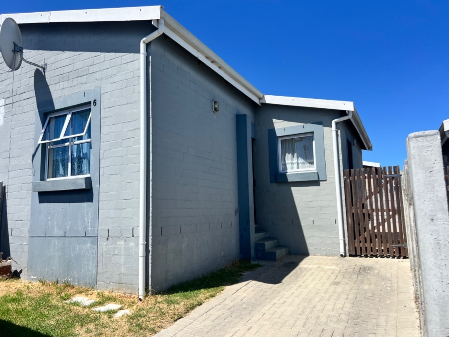 2 Bedroom Property for Sale in Fountain Village Western Cape